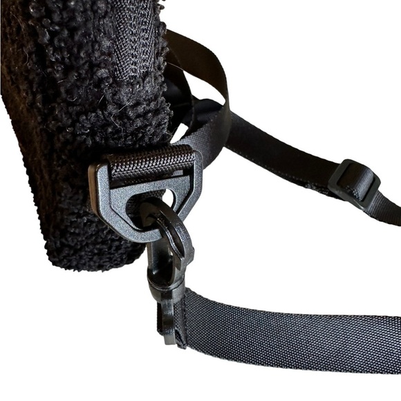 PINK Fleece Sherpa Black Small Bag With Adjustable Straps​​​​​​​ - Picture 4 of 5